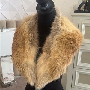 Vintage coyote fur collar